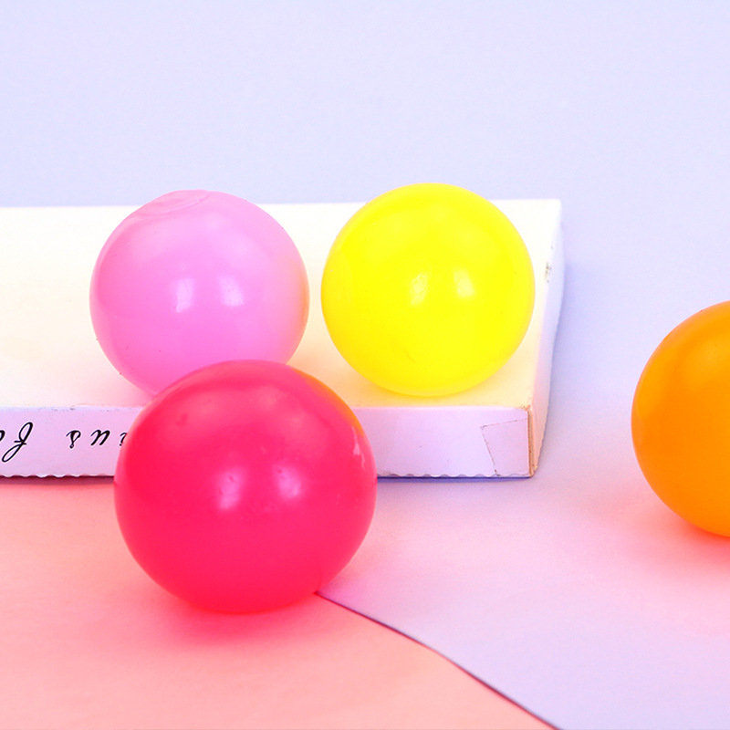 爆款热销夜光吸顶球 减压亲子玩具 抖音同款粘粘球吸墙挤压玩具