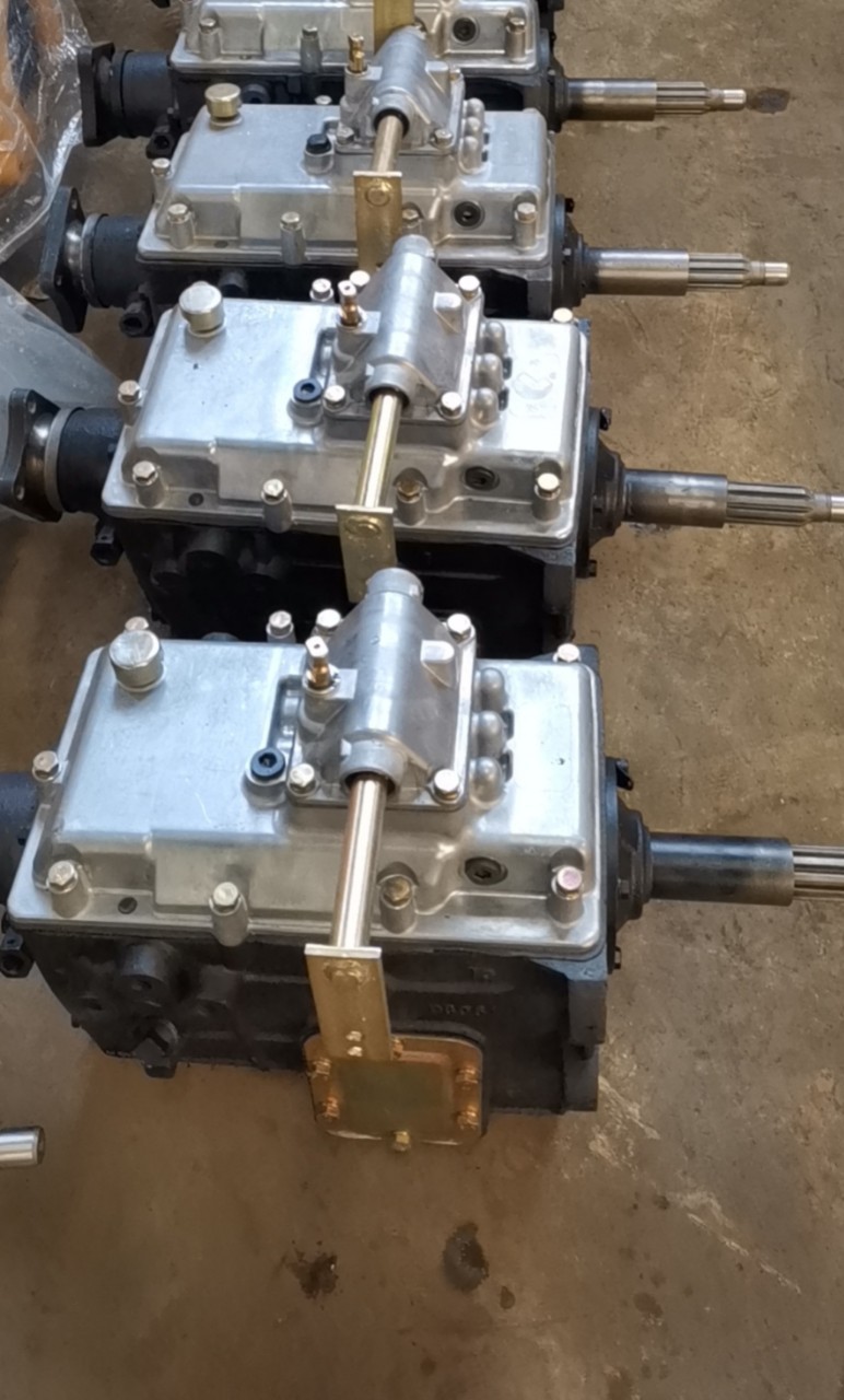 供应145/140变速箱总成及散件,适应轻卡货车农用车等