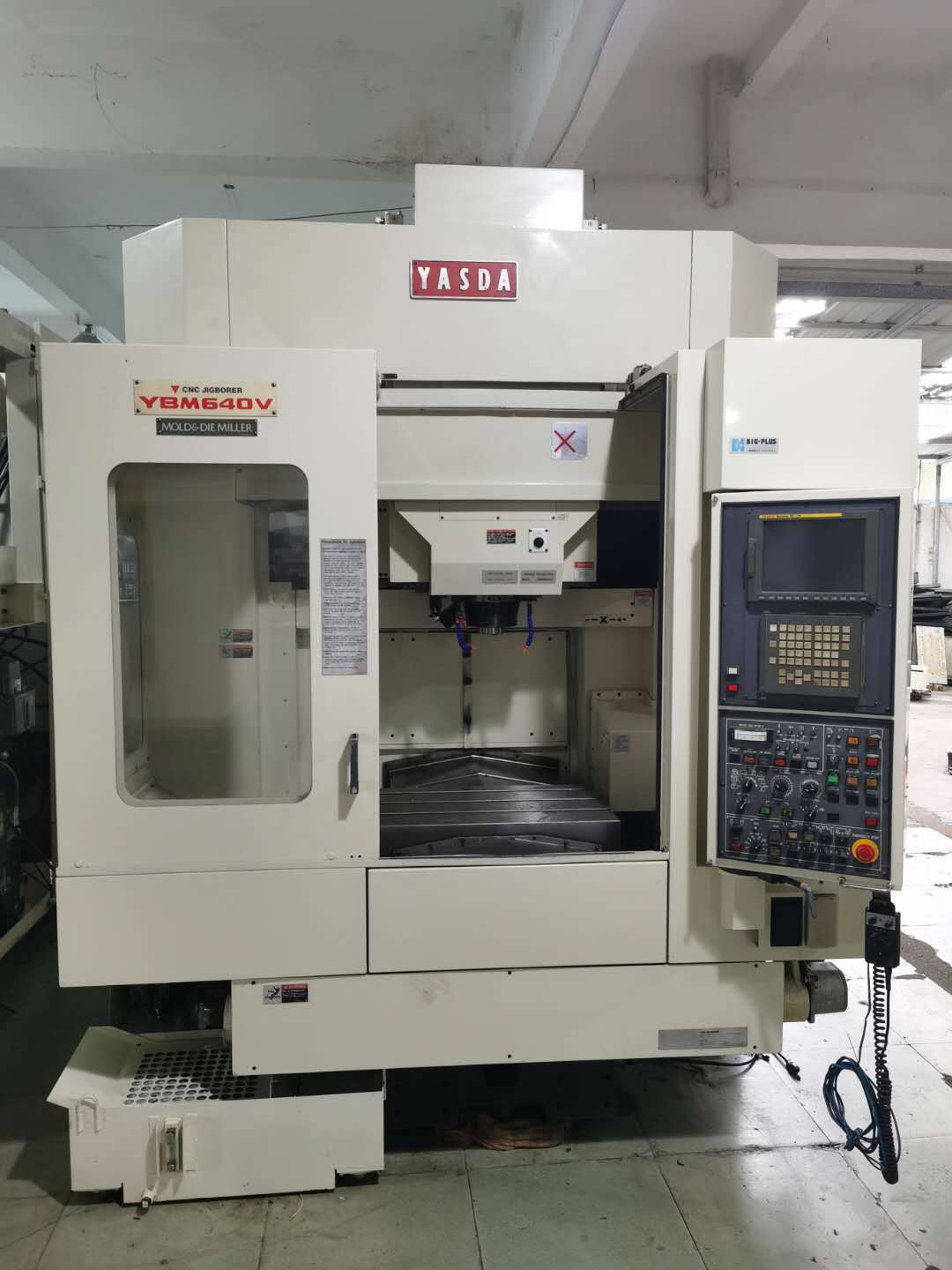 日本安田雅士达ybm640v立式加工中心,三轴行程600*400*350