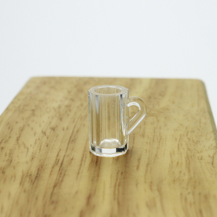 小啤酒杯子图片