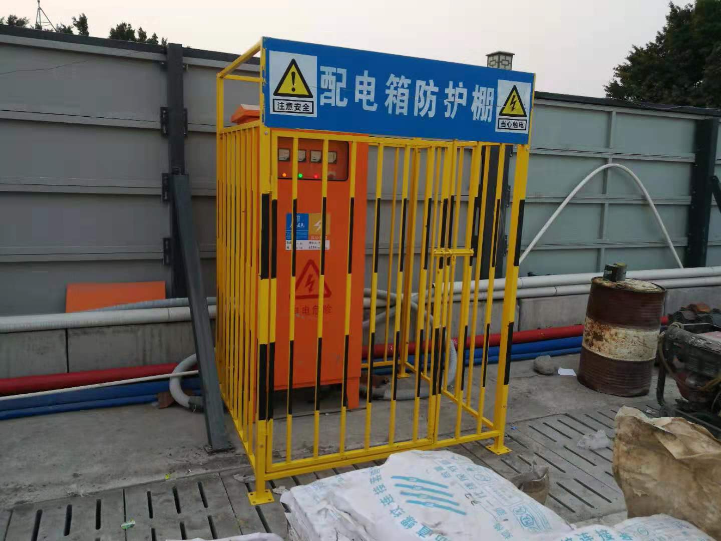建筑工地定型化一二级配电箱防护棚可拆镀锌管电力设备防护栏