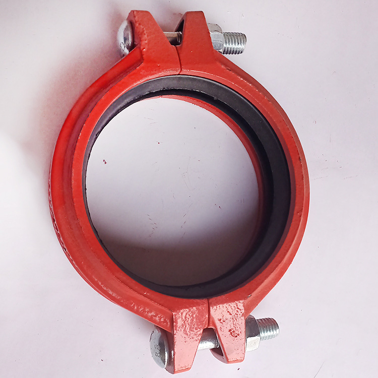 螺丝对夹连接铸铁消防沟槽管件 消防供水卡箍 沟槽连接卡箍可定制