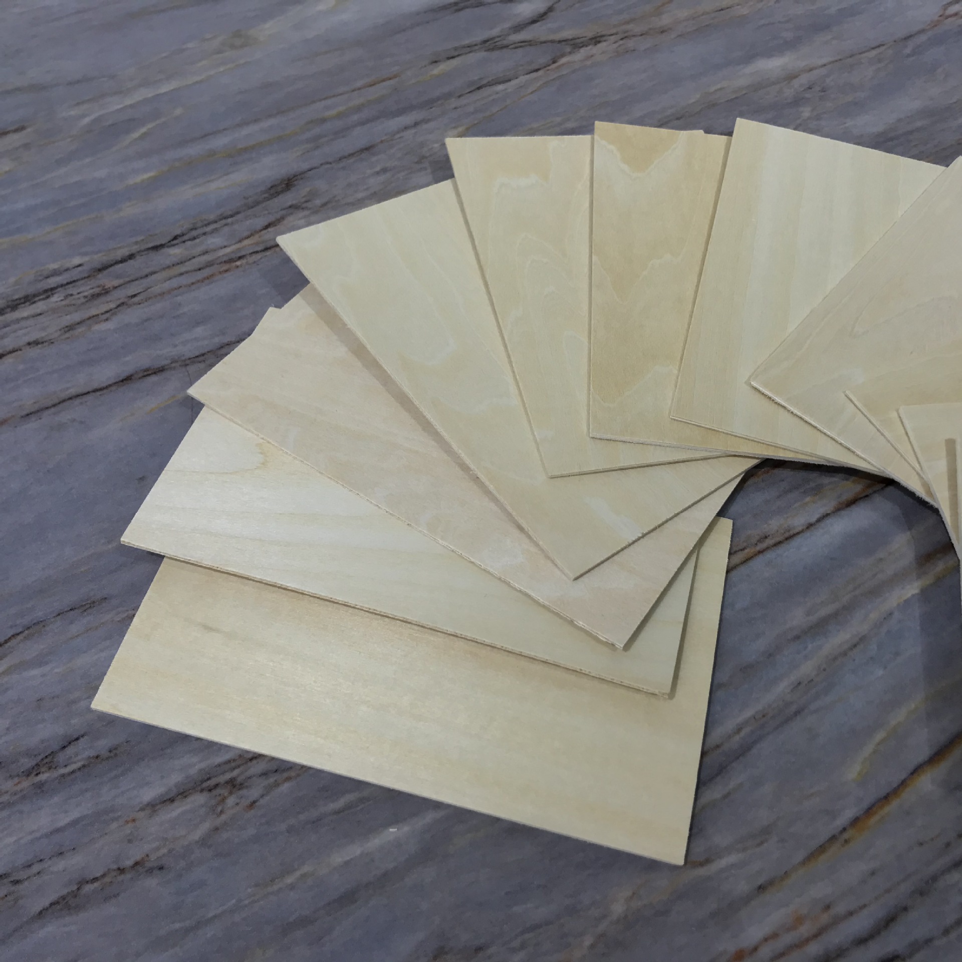 实木椴木板木刻画激光雕刻6寸7寸8寸2毫米微雕画板材料双面木版画