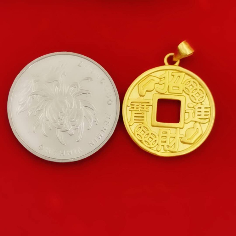 黄铜镀金招财进宝钱币吊坠仿黄金首饰品地摊夜市货源女士项坠项饰