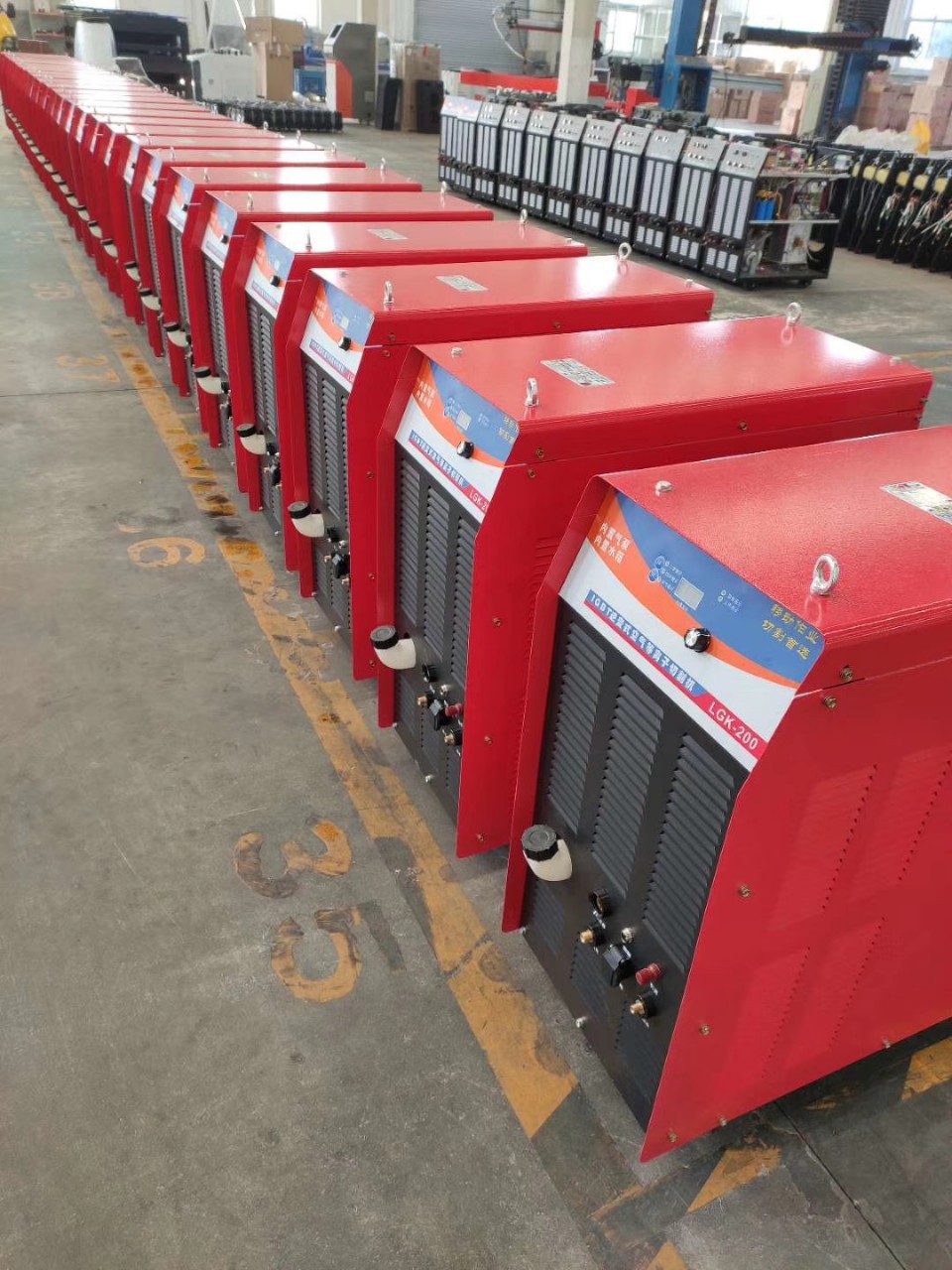 厂家直供等于离子切割机废钢内置气泵等离子切割机lgk200a