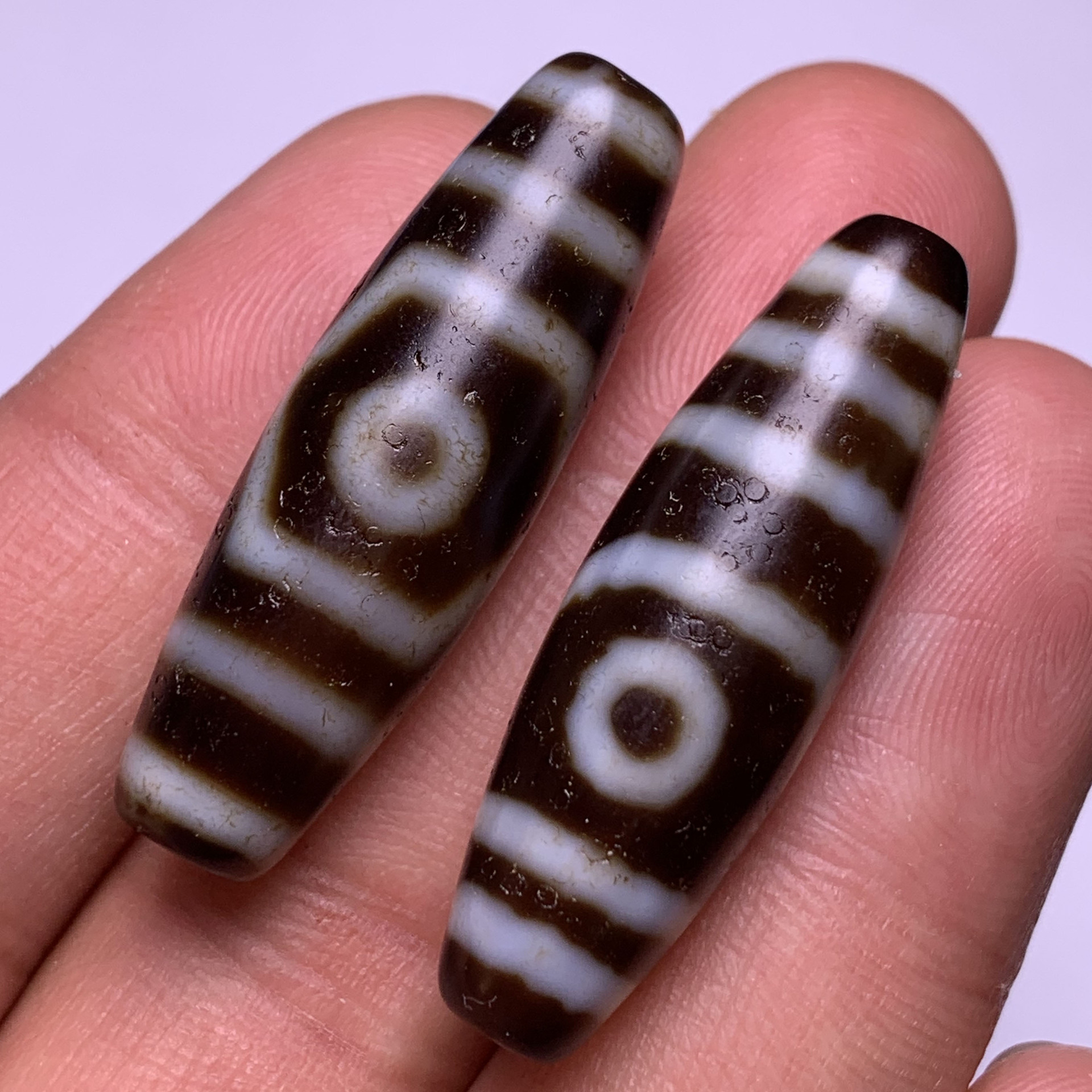 立志玛瑙 西藏玉髓玛瑙老天珠 两眼三眼满风化马蹄纹渗透天珠