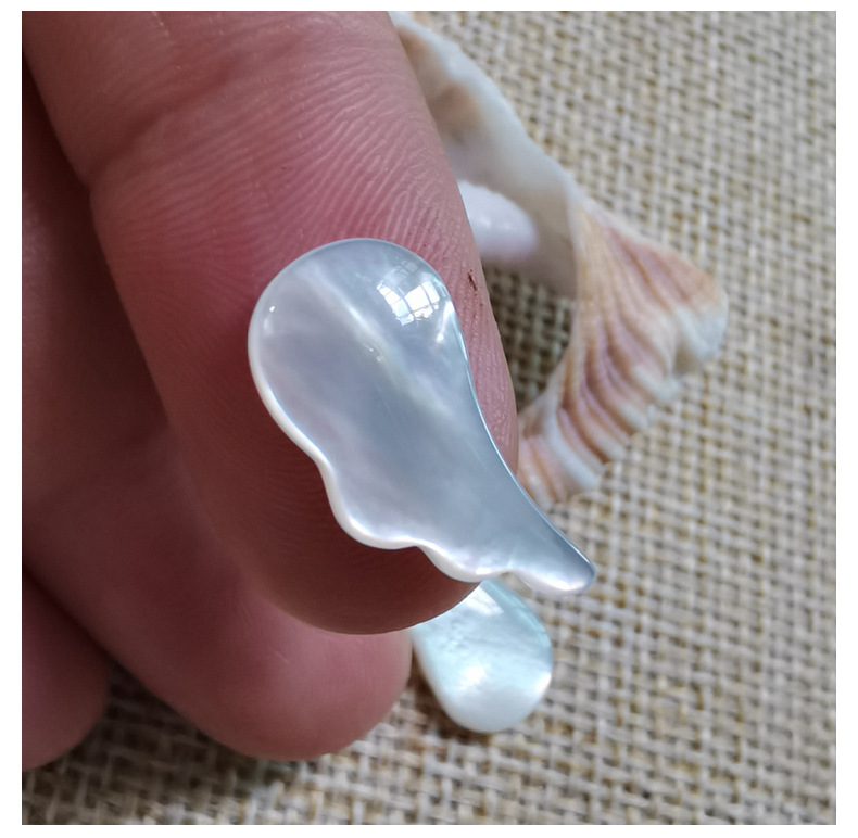 厂家直销天然贝母切割抛光凸面平底翅膀戒面裸石蝶贝diy饰品配件