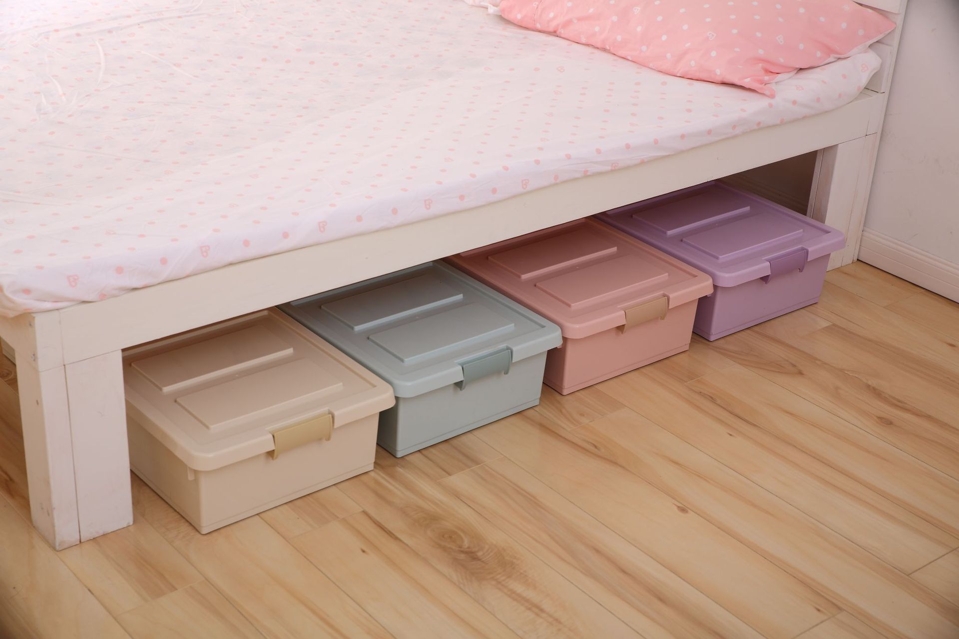 带盖床底收纳箱滑轮棉被衣服储物整理箱扁平塑料密封床下收纳箱