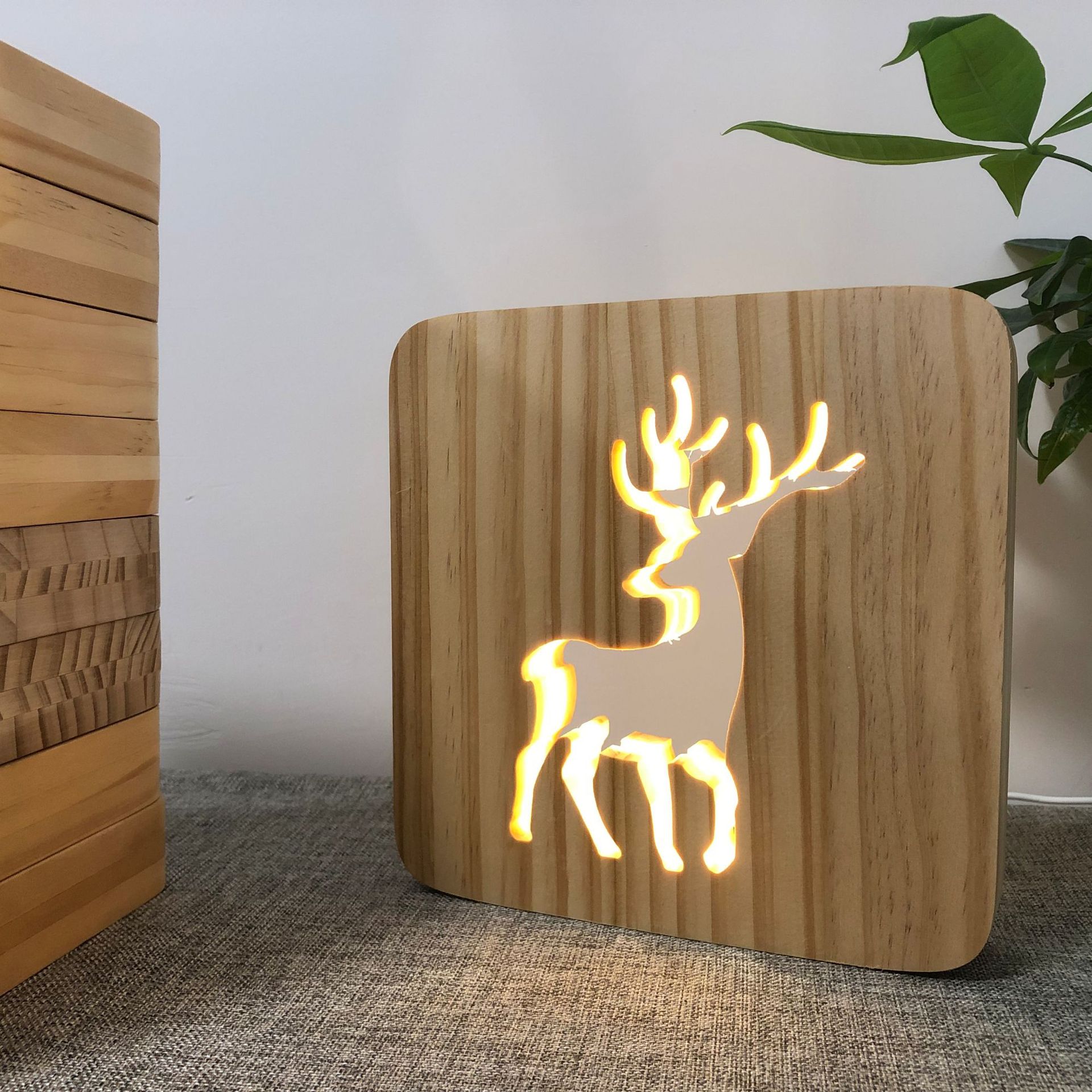 3d小夜灯usb创意实木镂空灯卧室台灯木质工艺品礼品灯亚马逊爆款