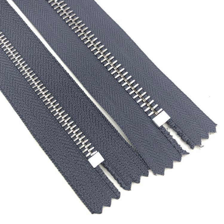 raccagni拉链 8号欧牙开尾金属拉链闭尾 瑞士牙外套卫衣拉链厂家