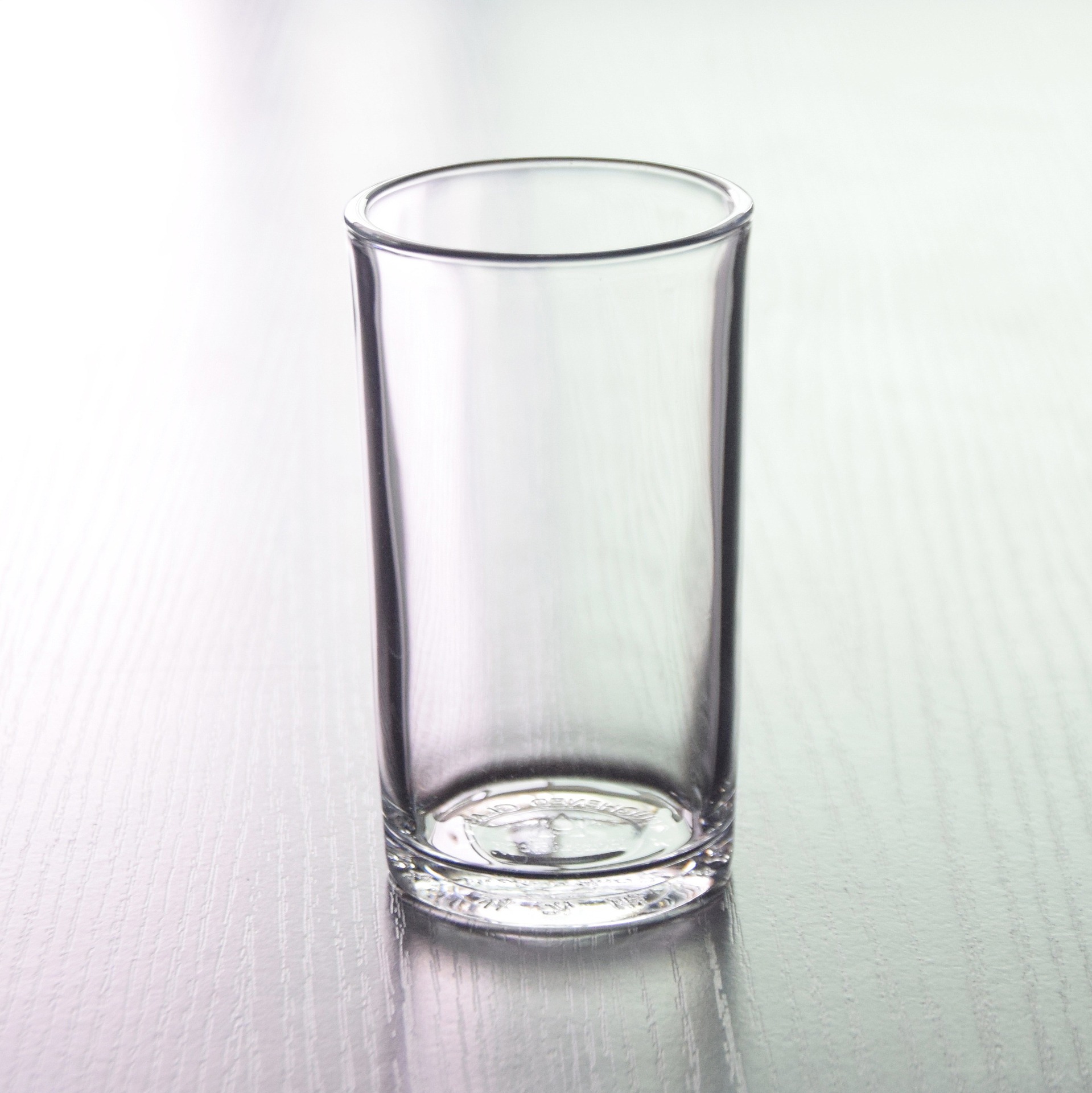厂家直销泓丽啤酒杯促销杯子餐馆直筒水杯透明高白料钢化玻璃杯-阿里