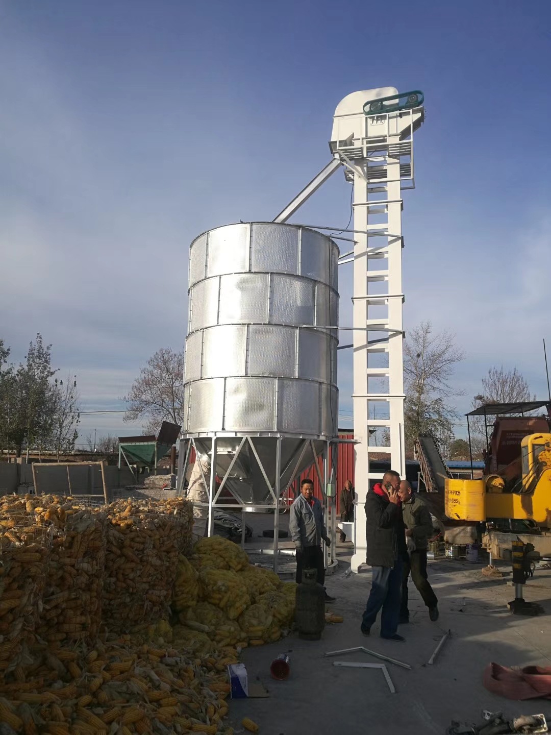 稻谷小麦玉米储存风干通风仓临时周转长期存储钢板粮仓规格可定制