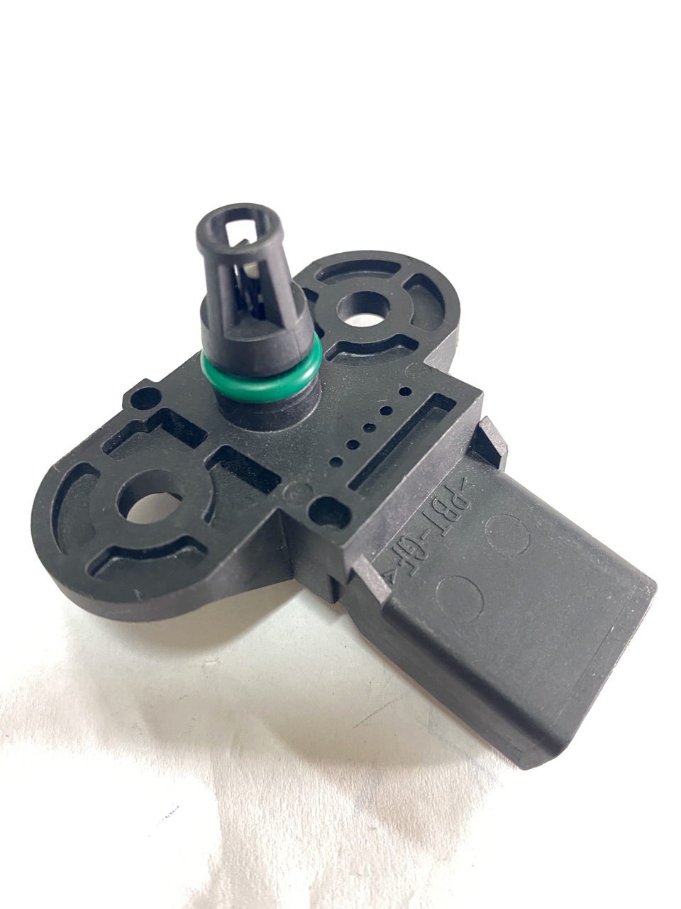 适用桑塔纳奥迪汽车进气压力传感器0261230053 0261230095