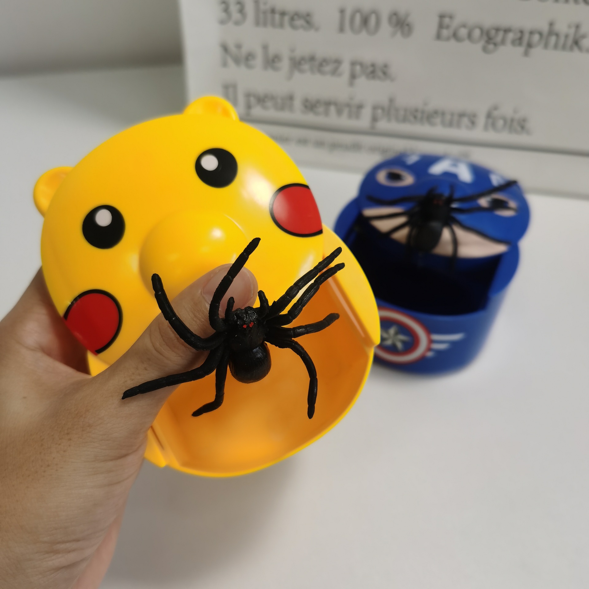 跨境热销整人蜘蛛 吓一跳整蛊盒子 恐怖恶搞仿真惊吓盒蜘蛛玩具