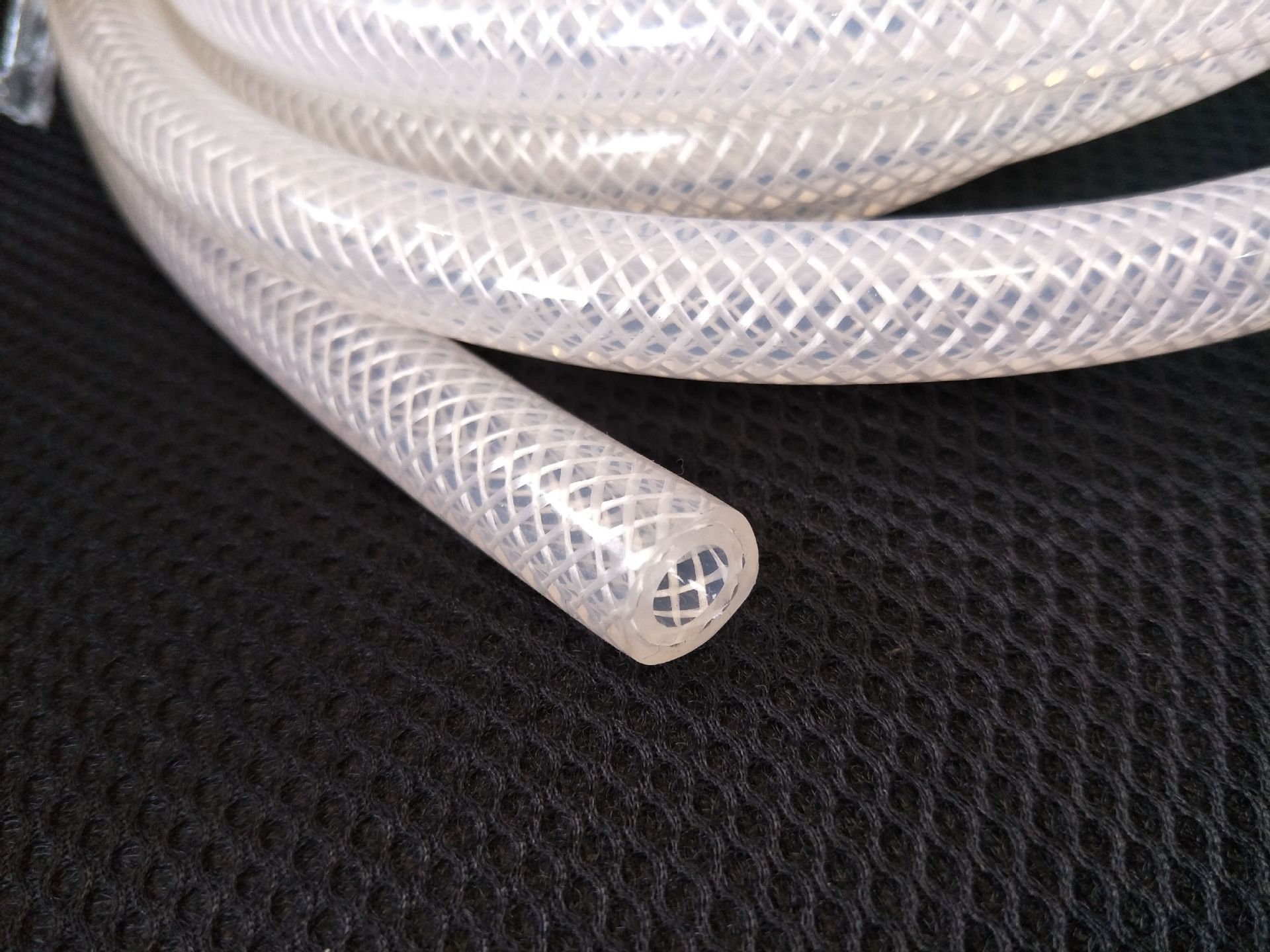 供应3*7mm 硅胶编织管 网纹夹线 耐压 饮水机 制氧机用