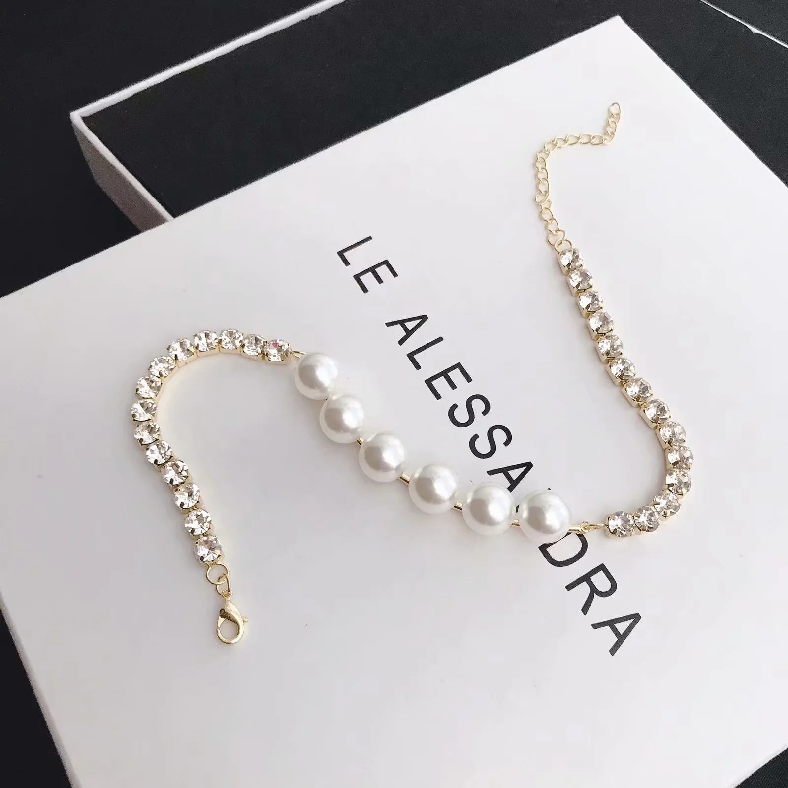 珍珠项链女小众锁骨链网红项圈性感百搭choker短款脖子饰品颈带