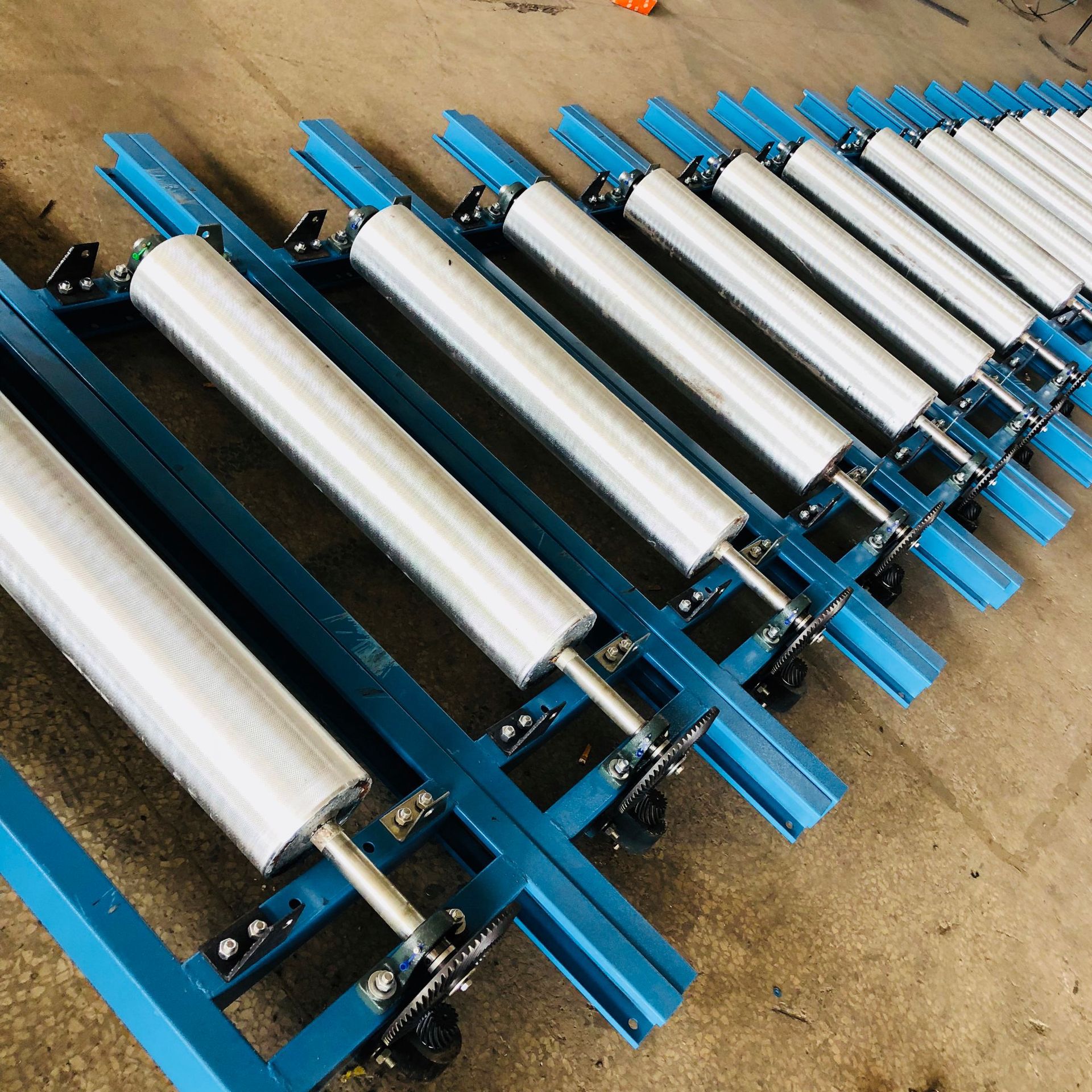 厂家直销新型节能小凸轮四梭圆织机八梭圆织机价格优惠