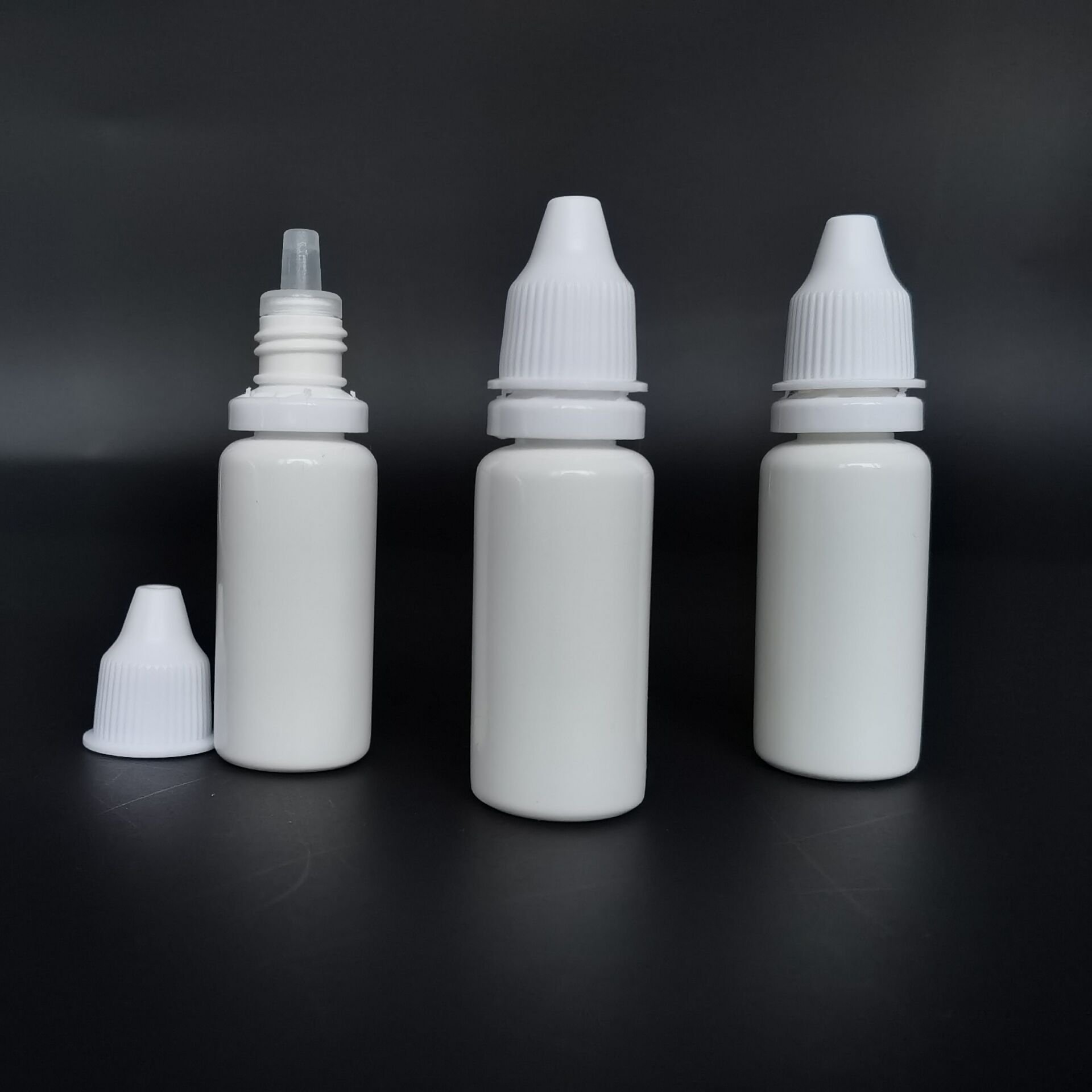 厂家现货 8毫升眼药水瓶3部分组成 大量现货白色避光滴瓶育苗瓶