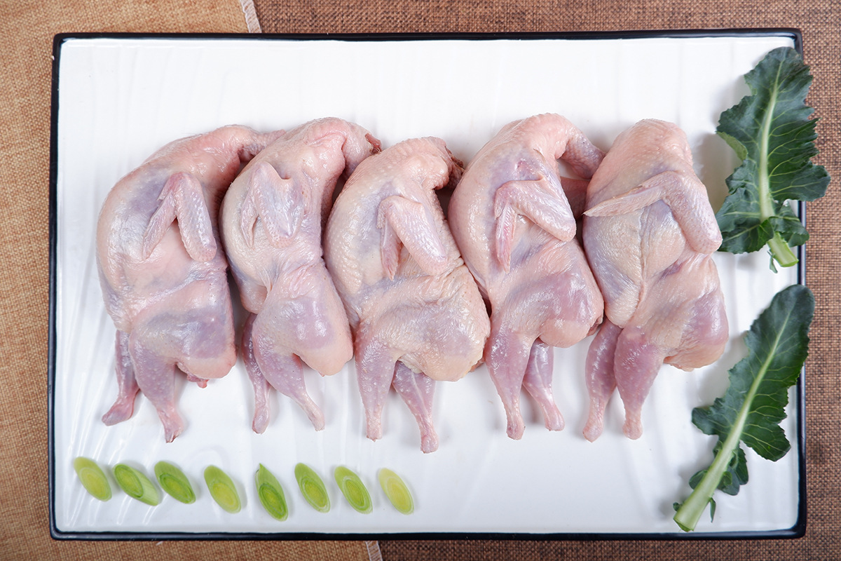 7年相似10只现杀剥皮大鹌鹑新鲜鹌鹑肉散养鹌鹑扒皮烧烤鹌鹑包邮063