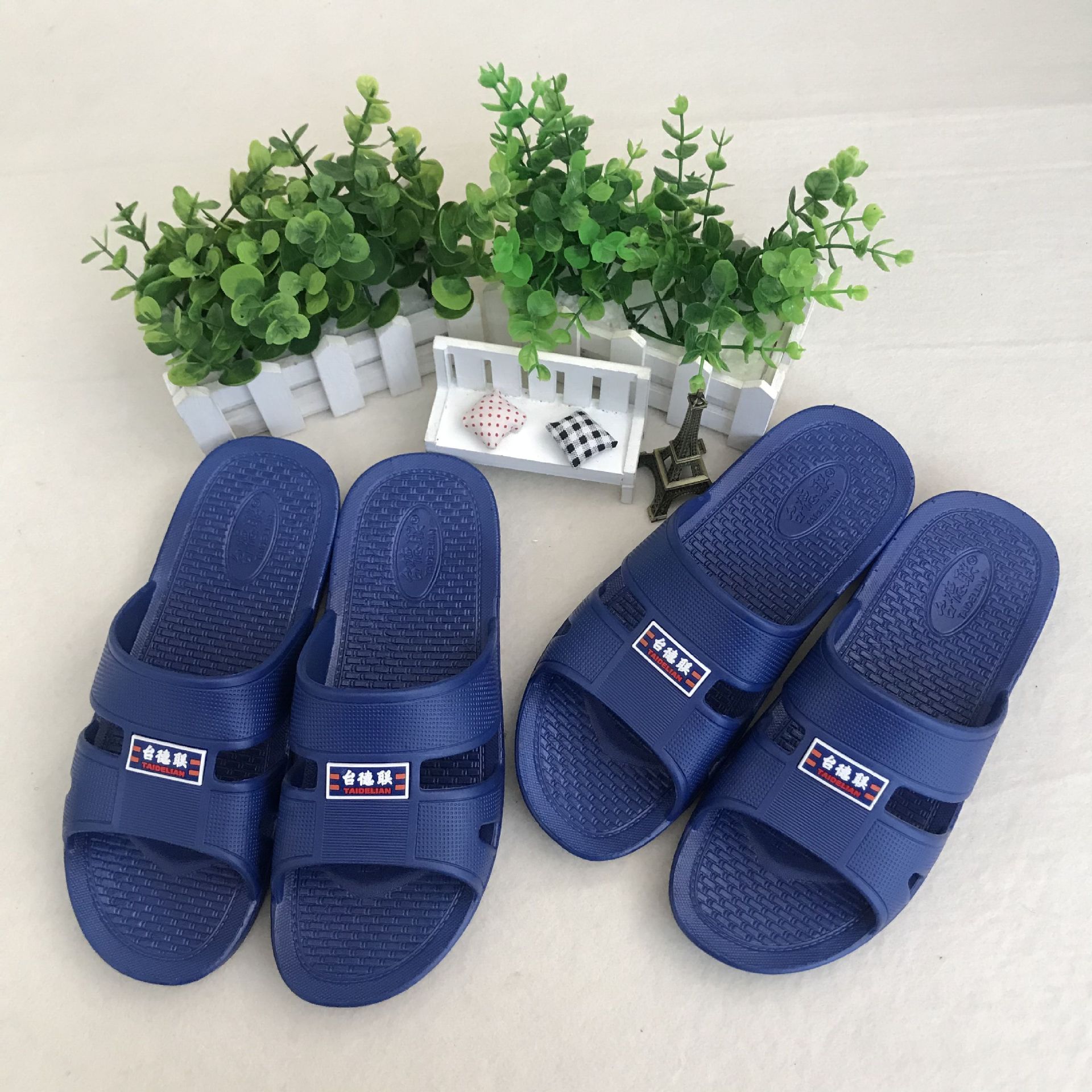 台德联a17中男拖鞋