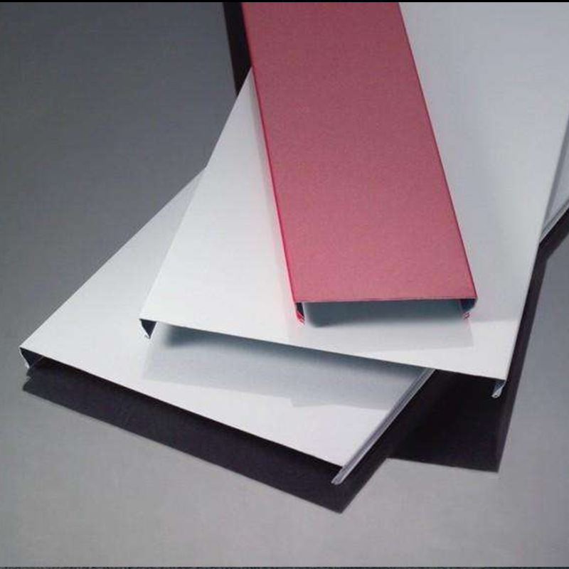 铝合金条形扣板 金属建材扣板吊顶 集成装饰吊顶铝条扣天花