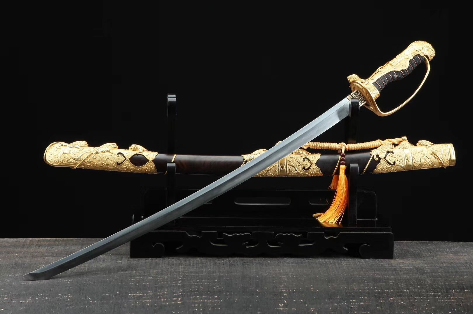 镀金九狮勋刀 蔡锷将军佩刀 健身器械 花纹钢手工刀剑 不开刃