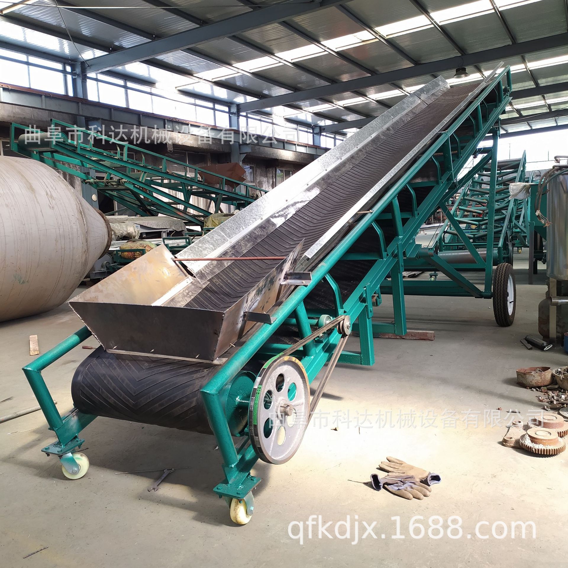 移动式猪粪牛粪羊粪皮带输送机xwzf生活垃圾爬坡输送机