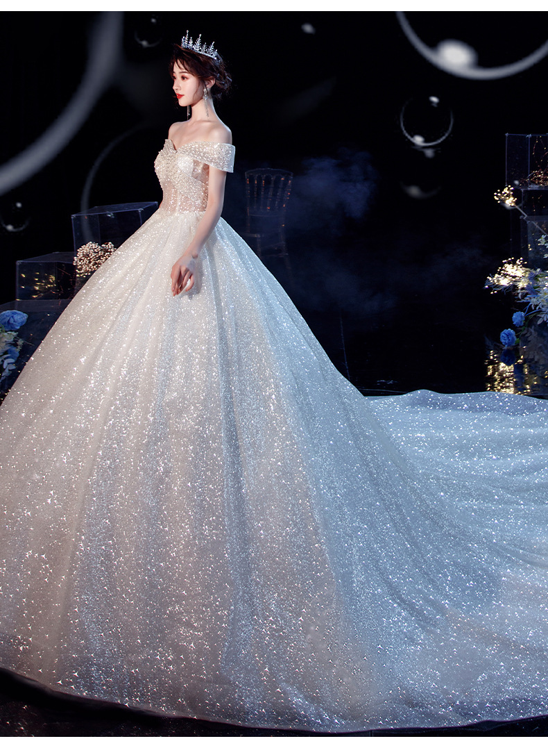 其他裙长其他袖长其他婚纱礼服款式其他婚纱礼服摆型其他适用场景婚庆