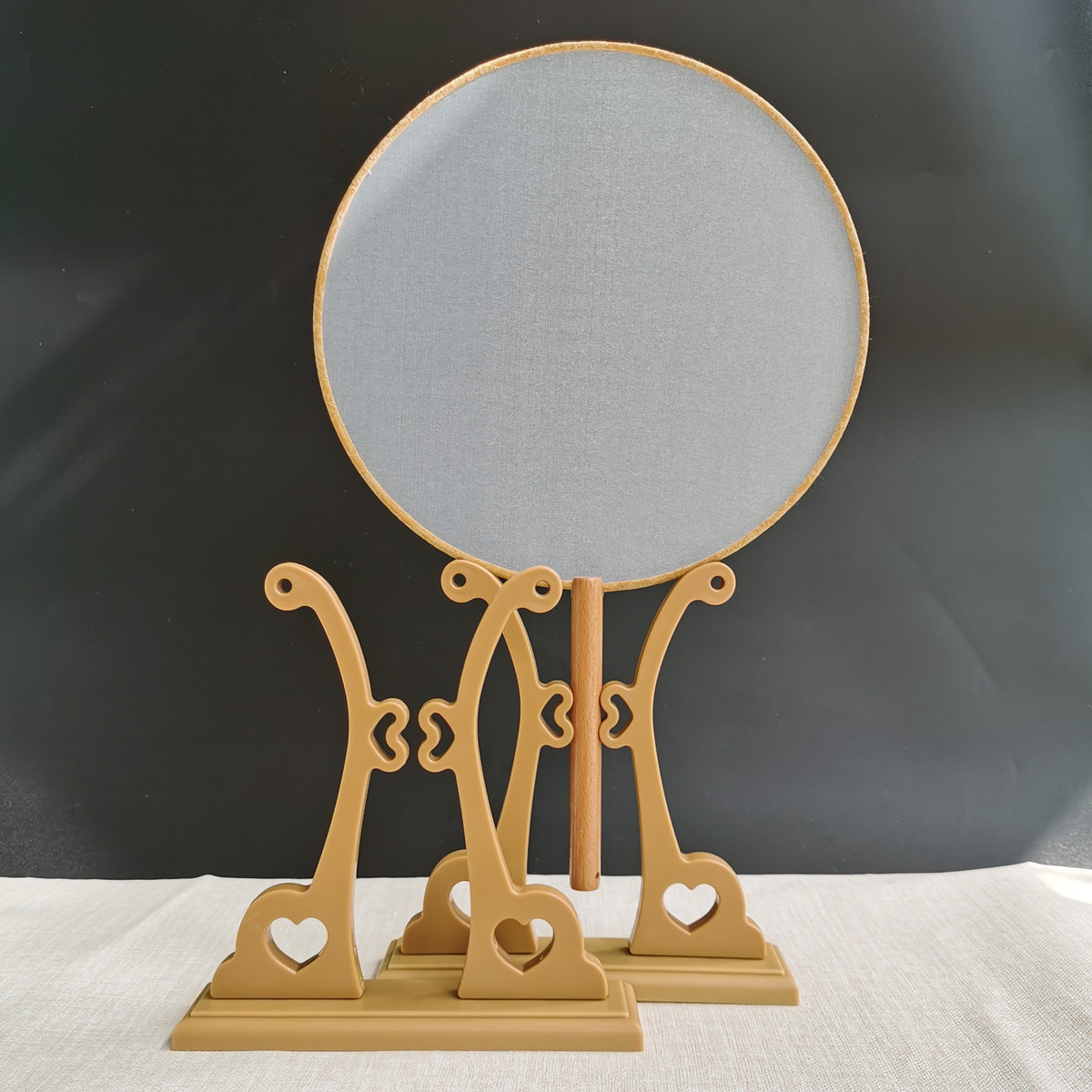 团扇架扇子底座支架扇架塑料宫扇托新娘婚礼扇展示架支架摆件树脂