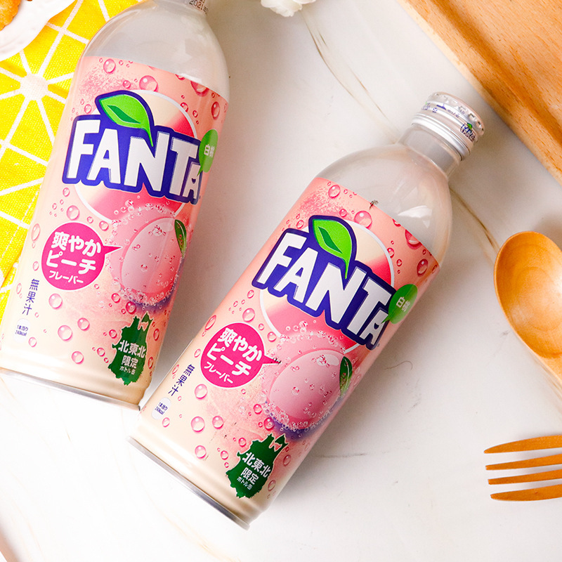 日本进口网红汽水可口可乐芬达白桃碳酸汽水饮料500ml一件代发