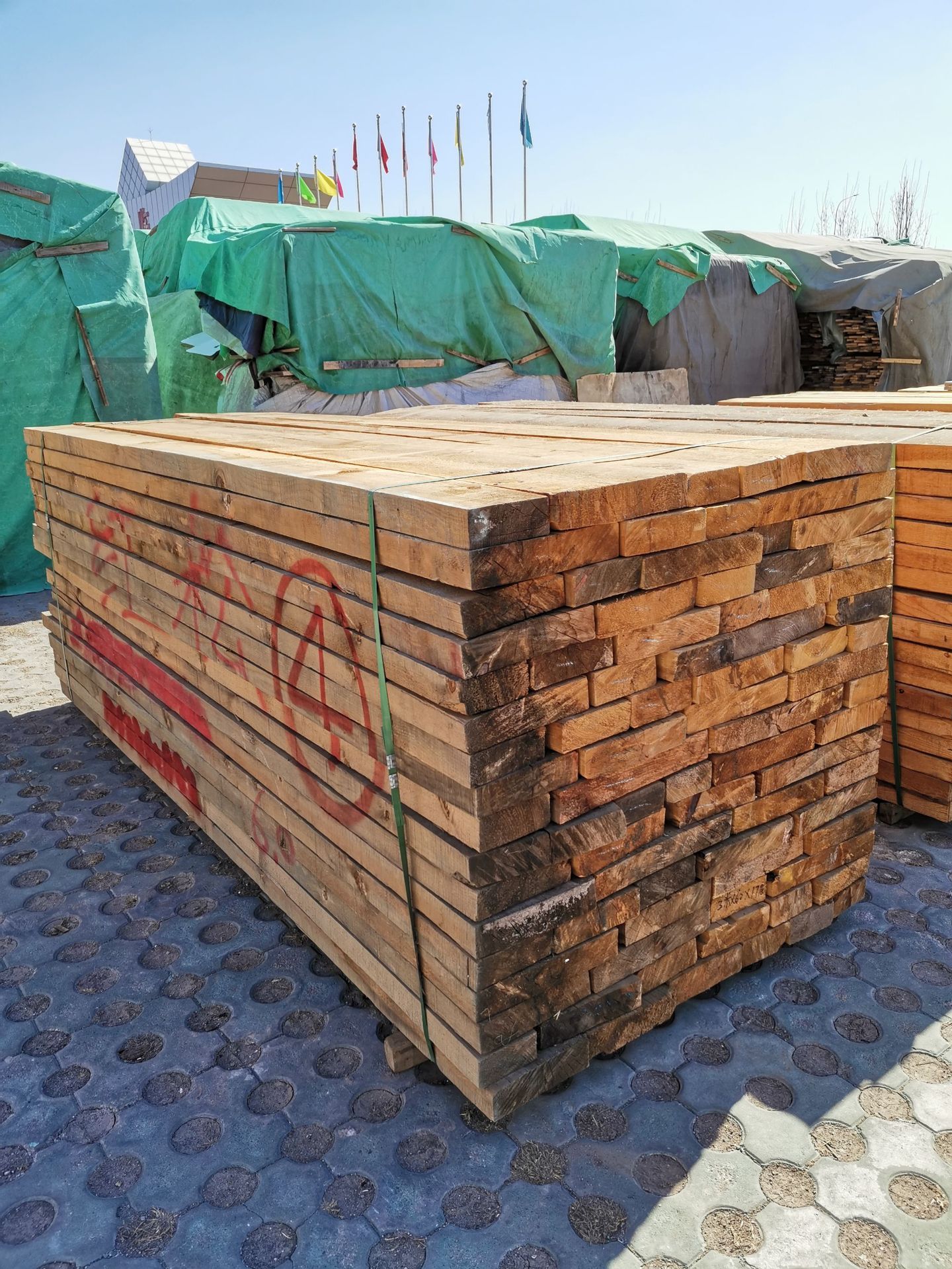 专业批发 十年老料 东北进口俄罗斯红松 烘干板湿板材专营30年