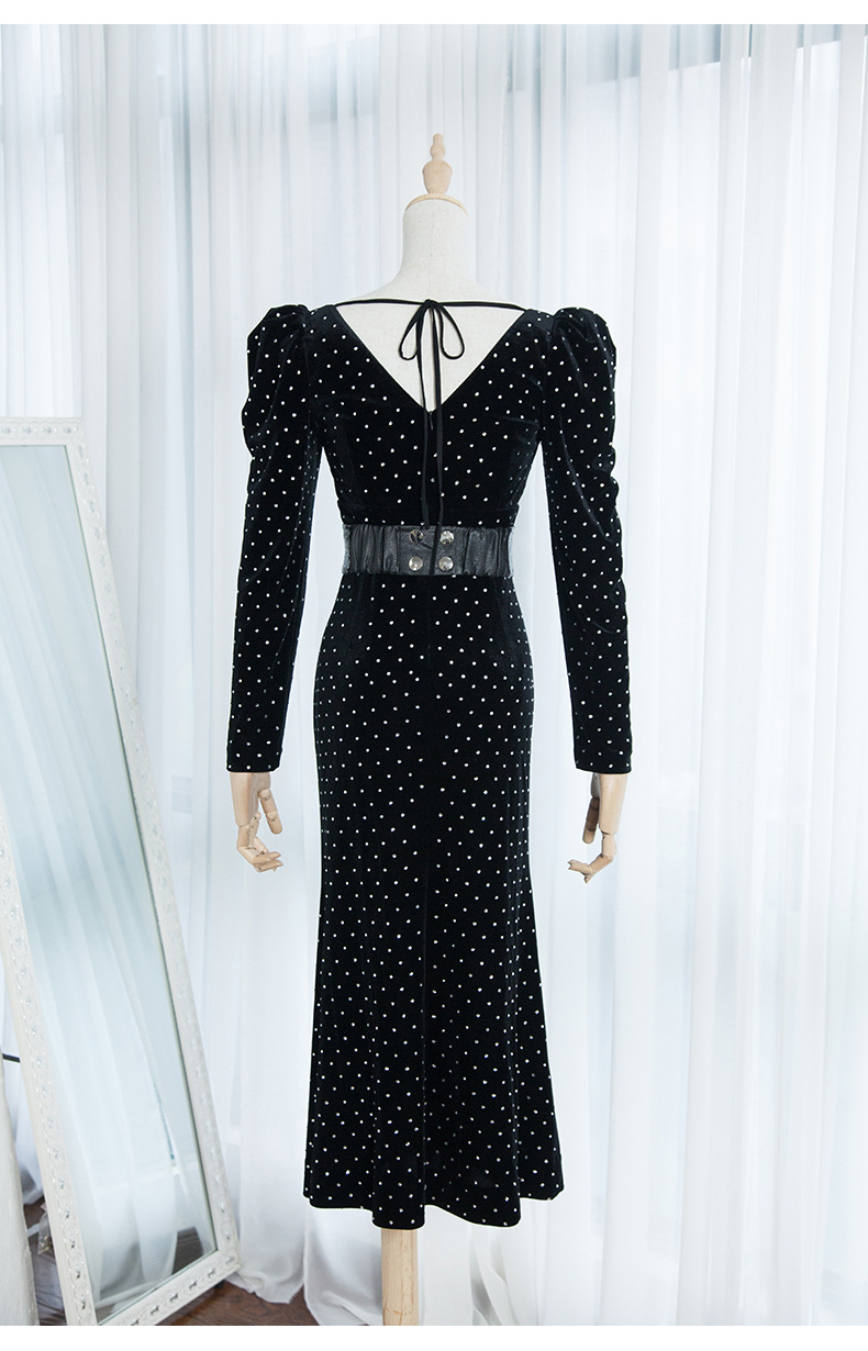 秋冬时尚高腰气质烫钻丝绒长袖波点黑色包臀中长裙连衣裙女 66218