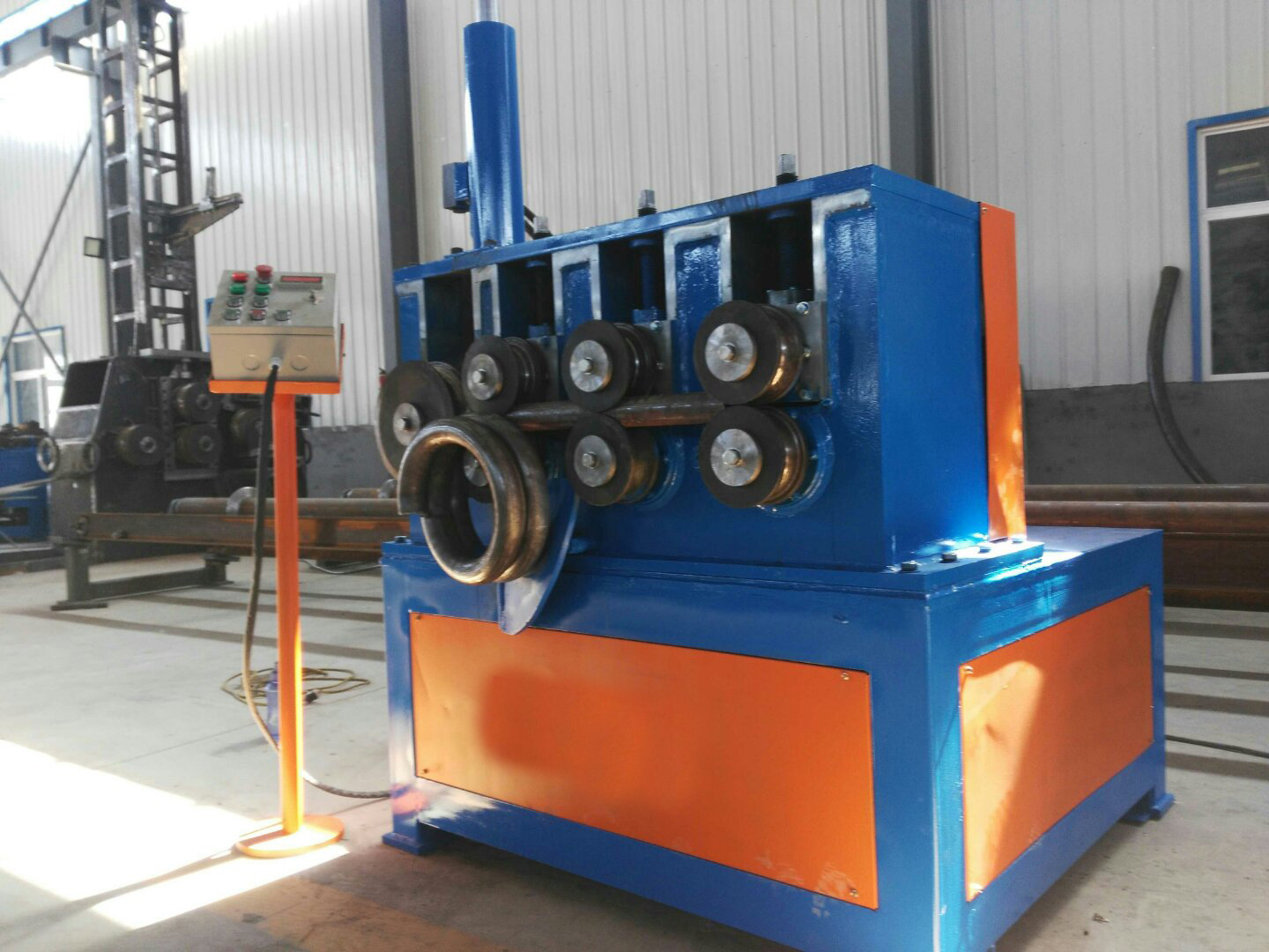 wfy7-75型冷凝管盘圆机 数控液压七轴盘圈机 换热器管滚圆机