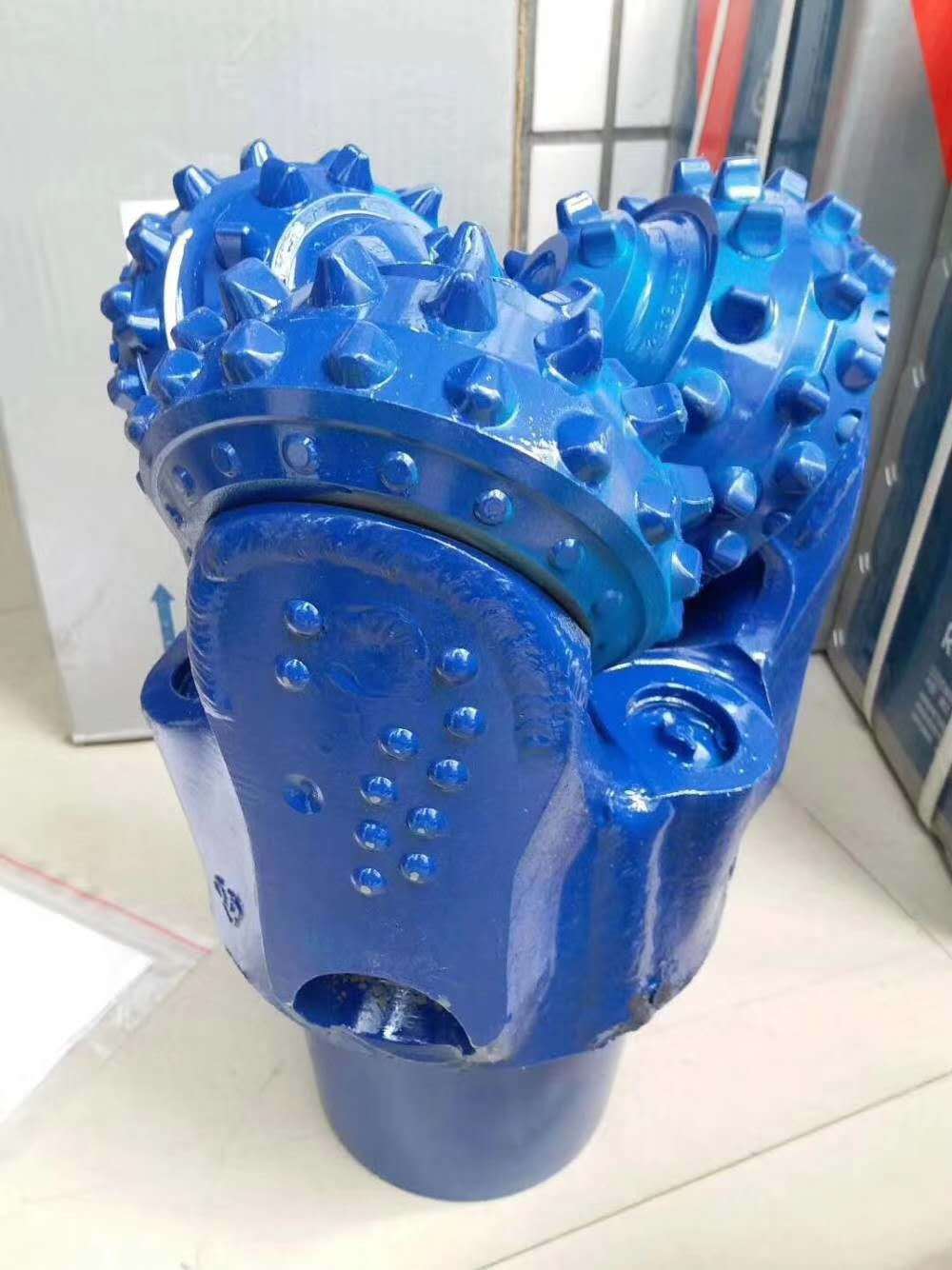 牙轮钻头旋挖硬质合金钻头Φ159钻井矿用开采311mm镶齿三牙轮钻头