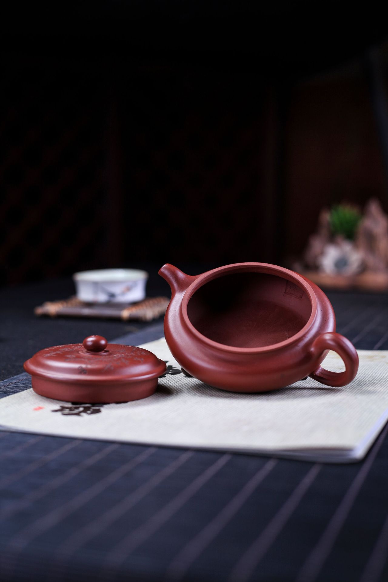 宜兴紫砂扁梅香仿古紫砂壶原矿大红袍大口扁壶王国望茶壶功夫茶具