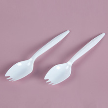 厂家批发一次性叉子餐具ps甜品叉勺白色水果叉外卖打包叉子2000只