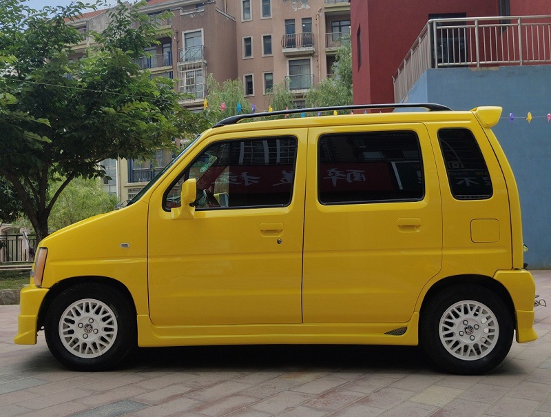 适用铃木北斗星改装小包围前唇 后唇 侧裙 圆灯款/方灯款 abs塑料