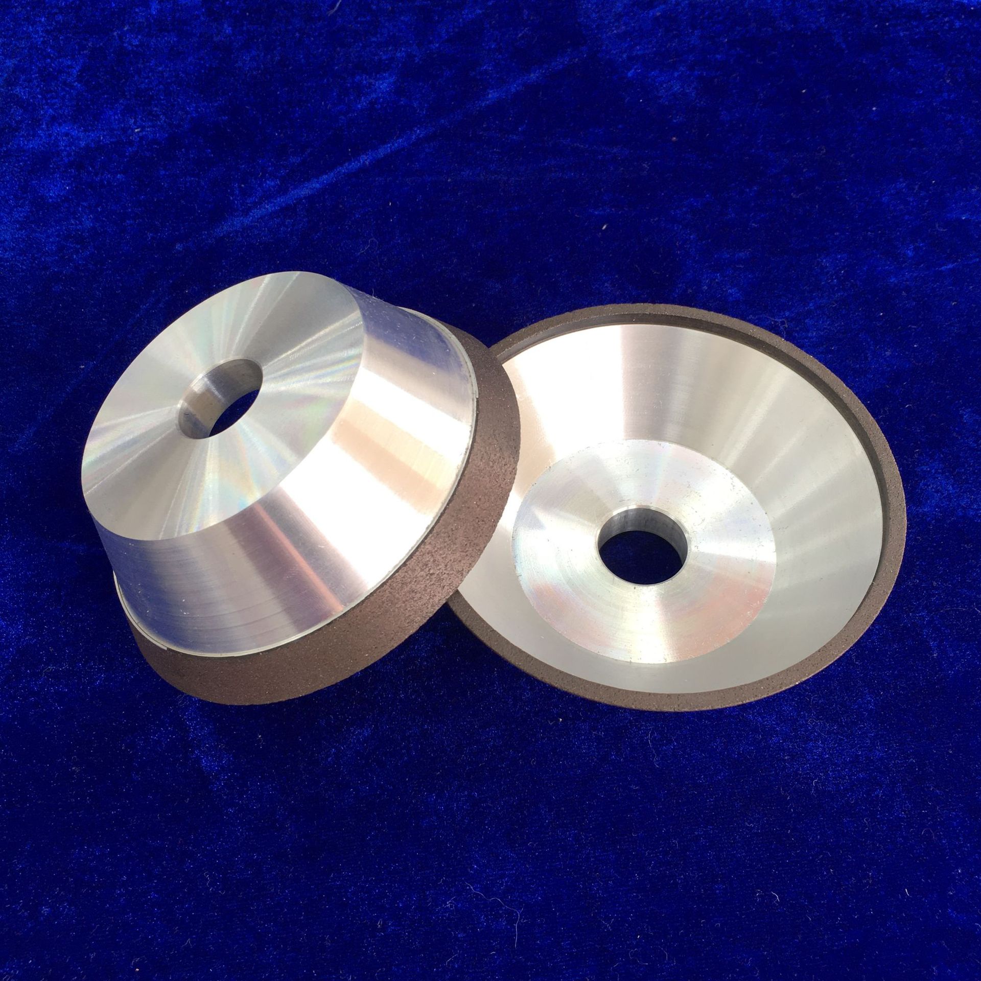 树脂cbn碗型砂轮树脂cbn砂轮高速钢碗型砂轮锋利工作效率高