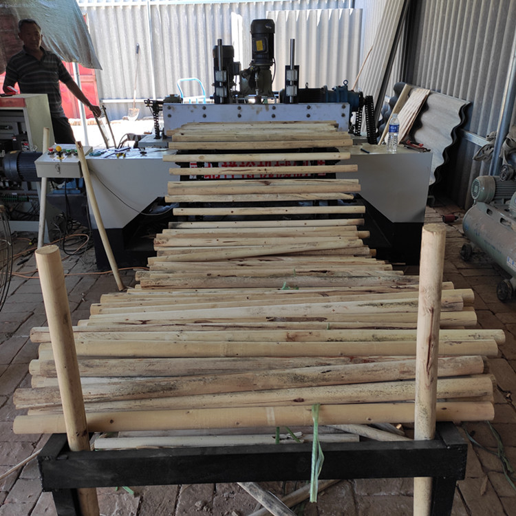 树尾旋板一体机小木轴旋皮机数控无卡旋切机木芯剥皮机液压打皮机