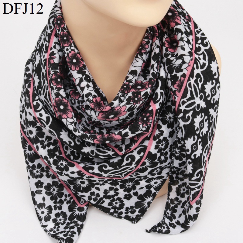 Exotic Ethnic Style Large Kerchief Cotton and Linen Polyester Cotton Square Scarf Shawl Printed Thin Scarf Toe Cap Scarf