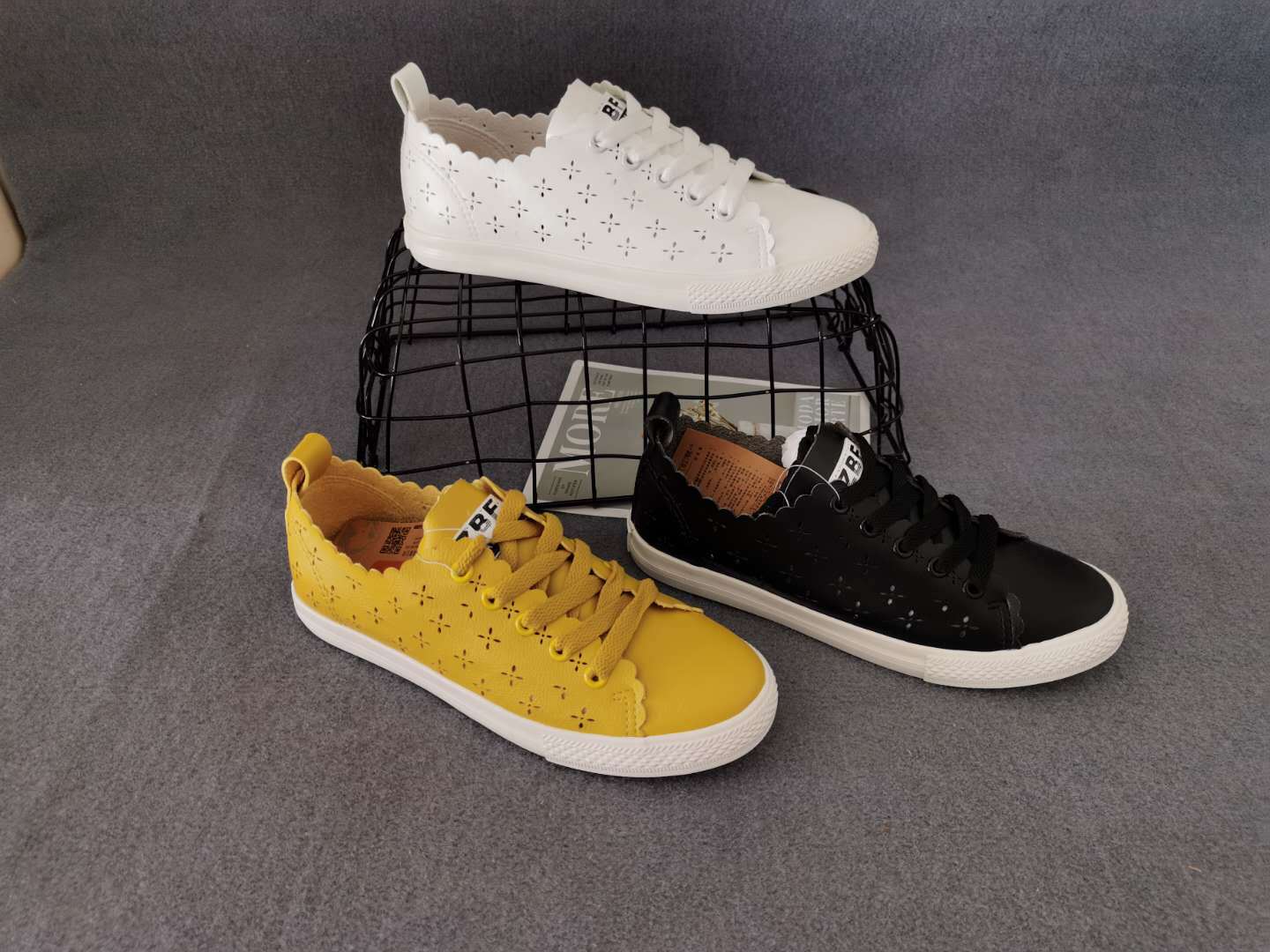 卓不凡品牌春季新款小白鞋超纤女式休闲女单鞋透气镂空鞋