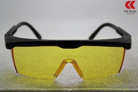 成楷科技 夜视增亮护目镜防护眼镜防风沙劳保骑行黄镜片夜间夜晚