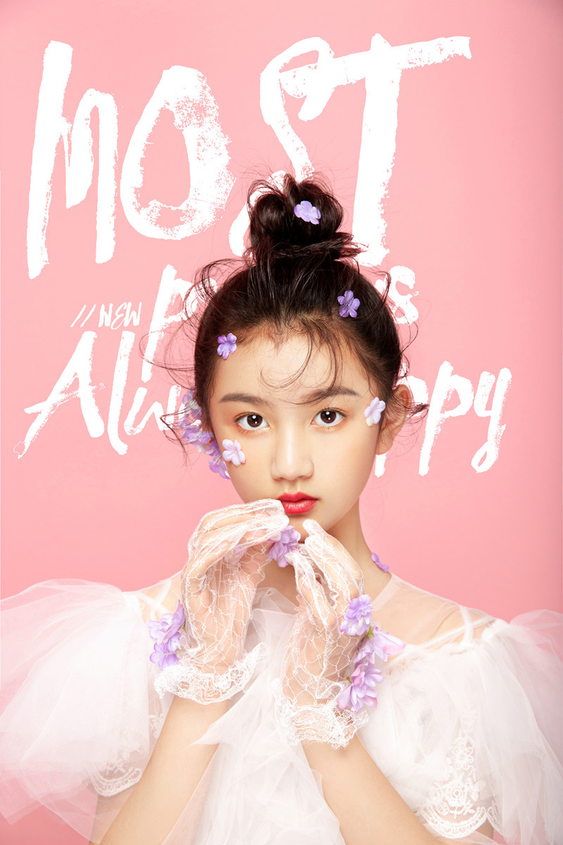 身高适合:10岁左右颜色连衣裙主面料成分含量4(%)主面料成分腈纶毛