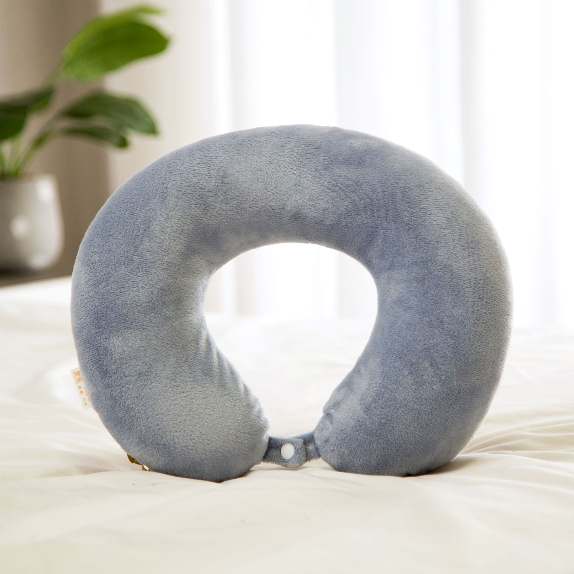 纯色u型枕毛绒玩具按钮颈枕枕办公室午睡枕logo定制批发