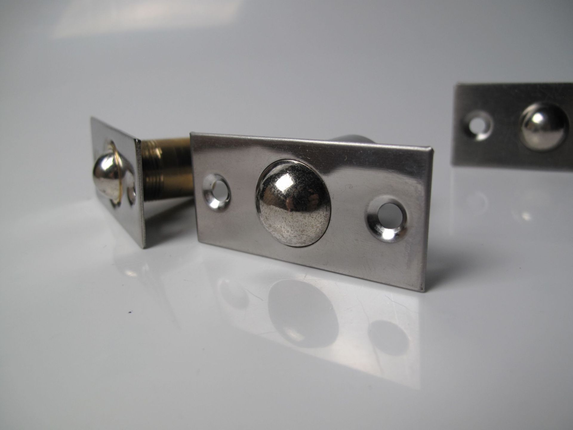 ktv专用门碰 可调门碰 隐形门顶珠门卡珠 碰珠锁