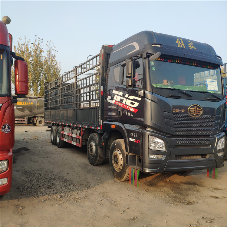 6米平板高栏货车 前四后八解放高栏货车手续齐全 包过户