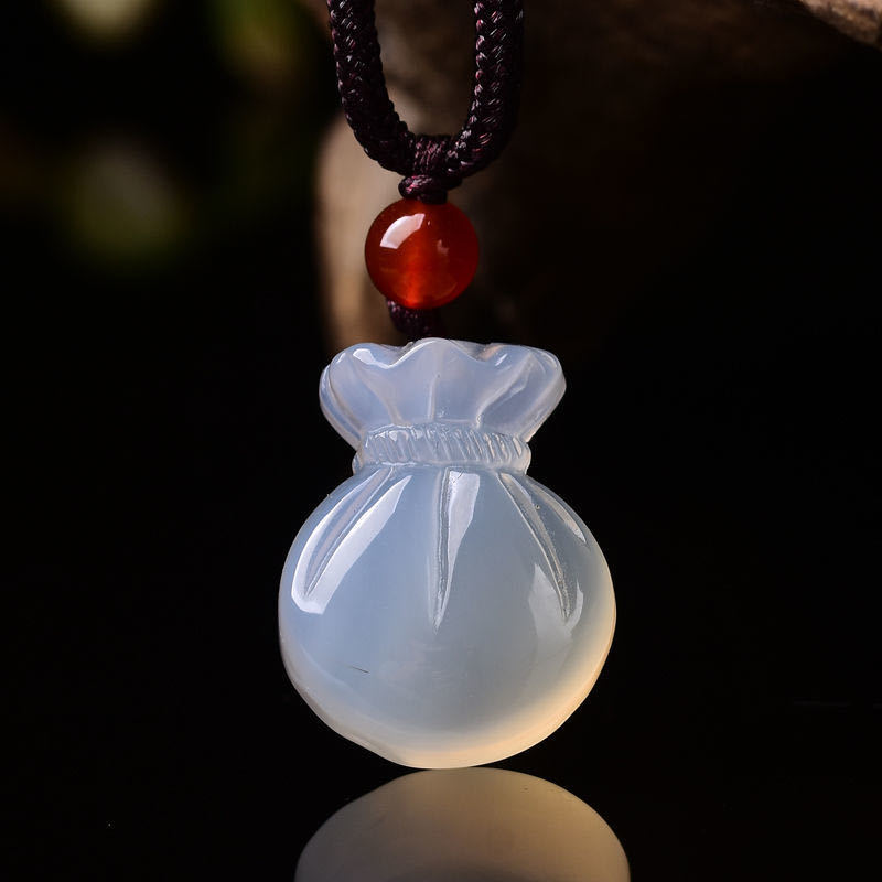 玉髓钱袋吊坠 玛瑙小钱袋吊坠小号白玉髓福袋项坠 玉石福袋挂坠