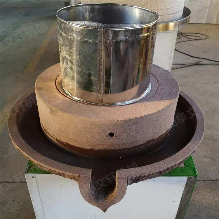 砂岩石电动石磨机 两相电艾绒石磨机图片批发代理电动石磨机