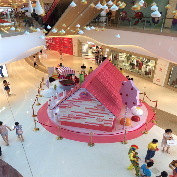 玻璃钢商业美陈节庆圣诞节装饰布置美陈琉璃瓦房屋动漫卡通摆件