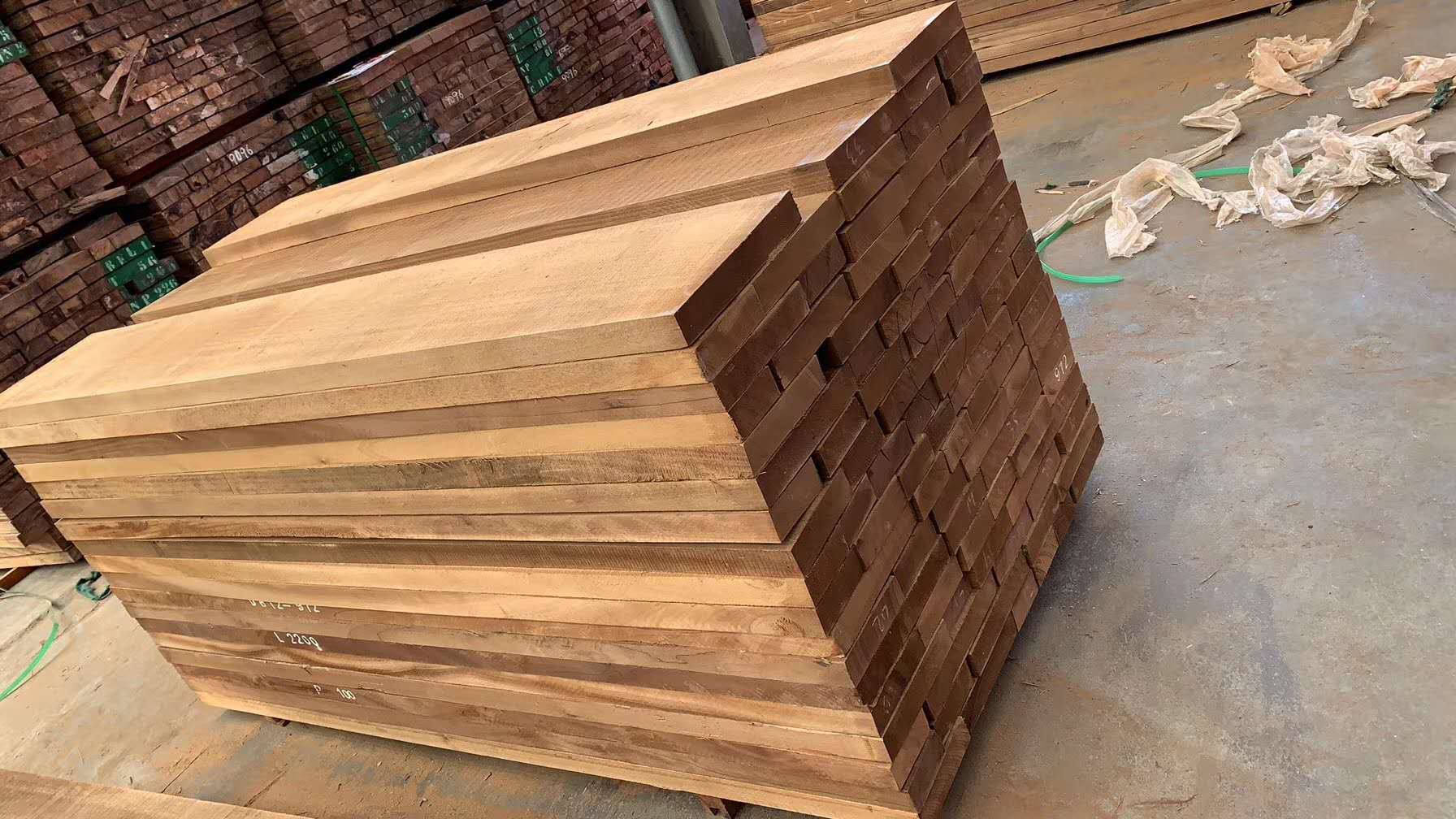 厂家直销非洲核桃木板 可定制各种规格实木板 核桃木板材厂家批发